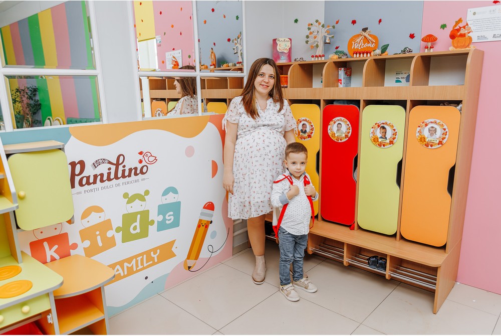 Anastasia has been working at "Panilino" since 2018. At 33 years old, she is a mother of three and is soon expecting her fourth child.