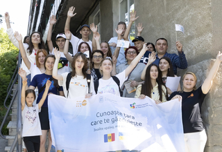 Cunoaște țara care te găzduiește! - primul program de incluziune socială pentru tinerii refugiați din Ucraina