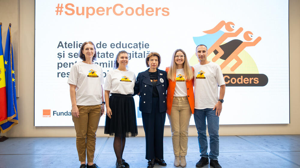 Cu proiectul #SuperCoders 2024: UNFPA și Fundația Orange au adus siguranța digitală în 70 de școli din Moldova