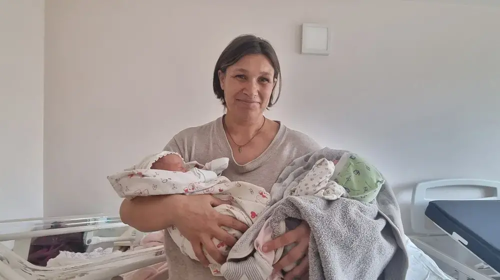 Emotions of joy for new mothers in Moldova: UNFPA donates mother kits, useful while traveling