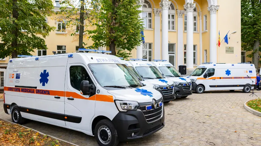 9 maternități din țară au primit ambulanțe moderne din partea Ministerului Sănătății donate de UNFPA și Uniunea Europeană 